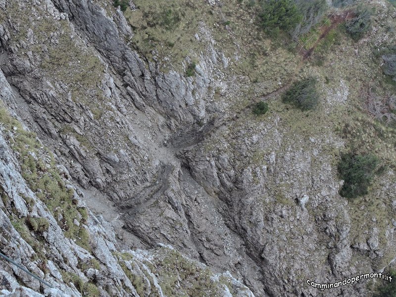 42 Ferrata MAURIZIO Anticima est Monte Alben.JPG -           